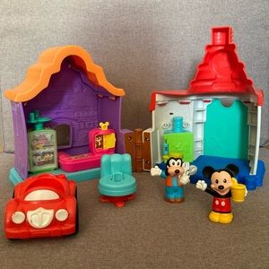 Little People Disney Playset Mickey Goofy Gas Station Daisy’s Diner